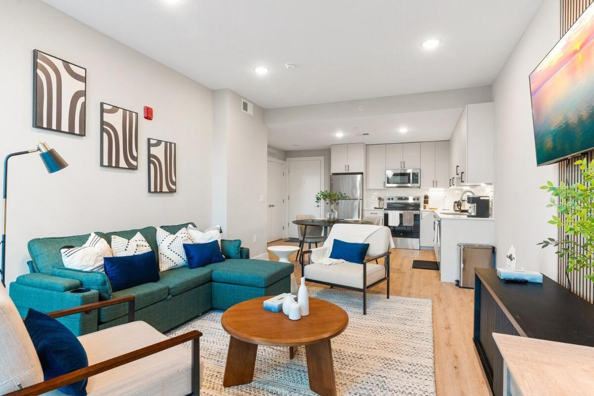 5 Mins To Old Town! Sleeps 4! With Rooftop Views! Apartment