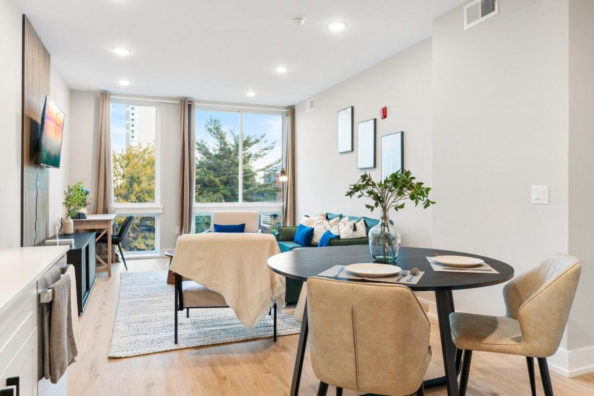 5 Mins To Old Town! Sleeps 4! With Rooftop Views! Apartment *