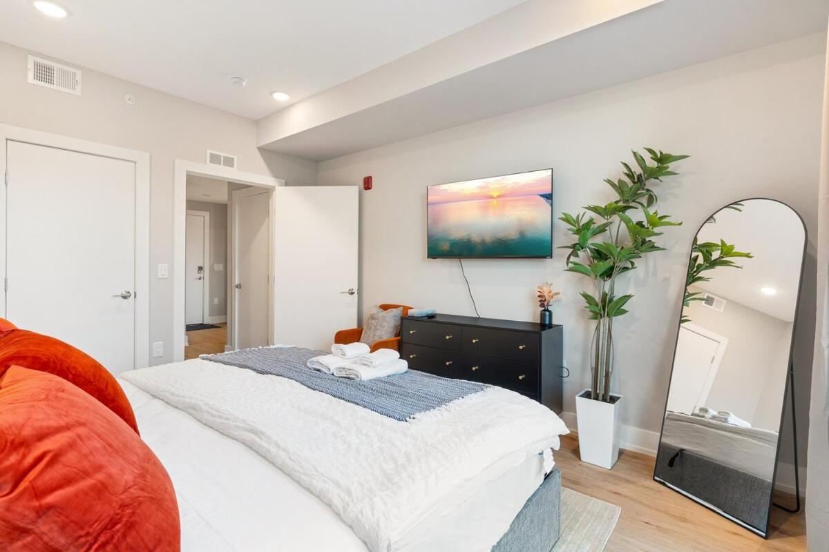 5 Mins To Old Town! Sleeps 4! With Rooftop Views! Apartment
